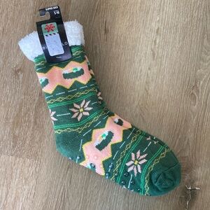 Bio World Slipper Sock Resistant Free Size New With Tag Size US 5-10